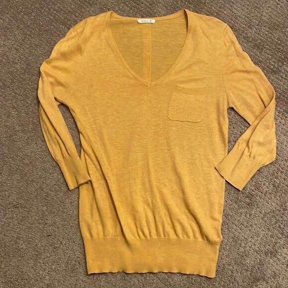 Teaspoon lightweight v-neck sweater top | size L - Picture 3 of 10